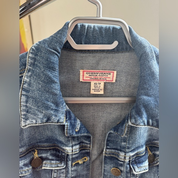 Xs Guess Cropped Jean Jacket - Picture 3 of 4